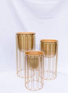 Support de présentation pour pots de fleurs en fer galvanisé foncé, design contemporain, élégant, durable, léger, pour usage intérieur et extérieur, jardinière pour la maison - Product Image 4