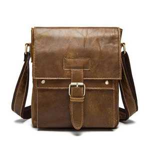 Sac de poitrine et d'épaule en cuir véritable, forme enveloppe, fermeture à boucle, pour homme, vintage, durable, toutes saisons, usage quotidien, taille moyenne - Product Image 2