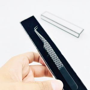 Pince à épiler d'extension de cils en acier inoxydable durable couleur personnalisée noir mat diamant Grip 90 degrés fibre pointue OEM - Product Image 3