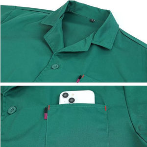 Blouse médicale pour professionnels de la santé, offrant une matière respirante, durable, confortable et légère. - Product Image 3