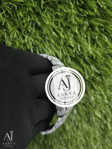 AARVA JEWELS นาฬิกาสแตนเลสสตีลสุดหรู 38 มม. ตัวเรือนทรงสี่เหลี่ยม ระบบควอตซ์อะนาล็อก หน้าปัดคริสตัลแซฟไฟร์ แฟชั่นสำหรับทุกเพศ - Product Image 2