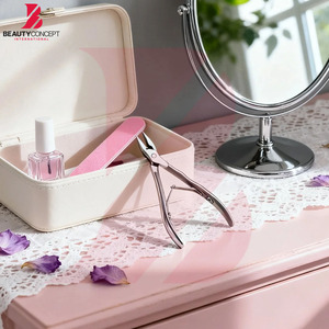 กรรไกรตัดหนังกำพร้าคุณภาพพรีเมียม ด้ามจับสปริงคู่ ผลิตจากสแตนเลสสตีล สำหรับใช้ในร้านเสริมสวยมืออาชีพ - Product Image 5