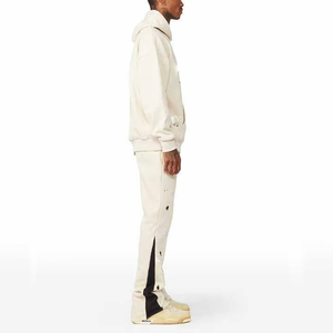 Ensemble de survêtement streetwear tendance 100 % coton personnalisé, pantalon de survêtement évasé de haute qualité, sweat à capuche unisexe vierge et ensemble jogging évasé pour homme - Product Image 3