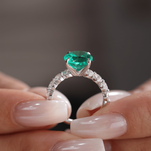 2.5ct Round Cut Colombian Lab Grown Emerald Engagement <b>Ring</b> 18K White Gold 4 Claw Prong <b>Ring</b> with Lab Diamond Side Stones Bridal - Product Image 5