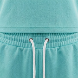 Ensemble sportif 2 pièces pour femme, t-shirt à manches courtes et short au-dessus du genou, imprimé géométrique, séchage rapide, polyester tricoté, coupe classique - Product Image 5