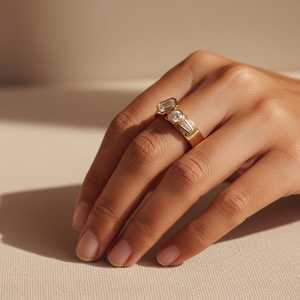 Bague de fiançailles moderne en or rose 14 carats avec émeraude de 0,75 carat et diamant rond de 0,50 carat, cultivés en laboratoire, pour mariage, fête ou occasion spéciale, cadeau pour elle - Product Image 4