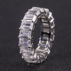 Bague unisexe en or massif 18 carats, style éternité, sertie de pierres naturelles taille brillant, style classique de fiançailles AMBER JEWELS - Product Image 4