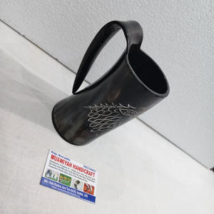 Mug en corne de bœuf de qualité supérieure avec lion sculpté à la main, écologique, personnalisable, pour bière ou café, pour boisson viking, au meilleur prix - Product Image 2
