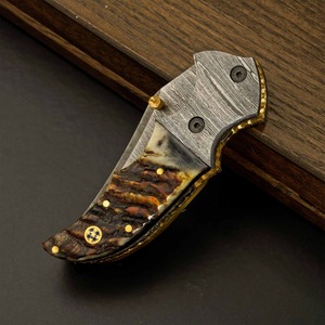 Cuchillo de bolsillo plegable hecho a mano de acero de Damasco con punta de cuchillo, mango de resina y cuerno, para camping y deportes al aire libre - Product Image 2