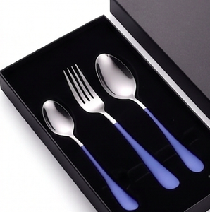 Ensemble de couverts élégant avec poignée violette et tête en argent pour salle à manger moderne, restaurant de fête de mariage et décor de table élégant - Product Image 6
