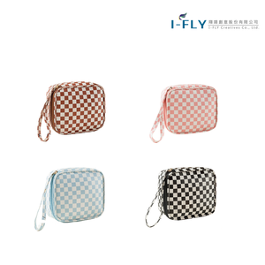 Trending Modern Eco-Friendly Portable Checkered <b>Makeup</b> Sanitary Pad <b>Storage</b> Zipper Bag Large Capacity Water Resistant Foldable - Product Image 2