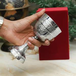 Calice en laiton gravé à la main personnalisé pour mariage, coupe à vin décorative, boîte en velours, cadeau de mariage, vaisselle de luxe - Product Image 4