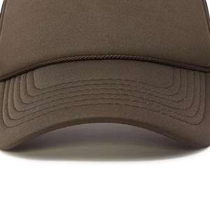 Gorra de malla clásica ajustable hecha a medida en fábrica, gorra trucker de 5 paneles de gamuza con logotipo bordado en 3D - Product Image 3