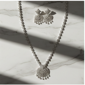 Ensemble de bijoux en diamants américains pour femmes modernes, qualité de luxe et design élégant, disponible au prix d'exportation - Product Image 2