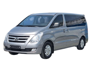 Starex Van 2018 Plateada, Volante a la Izquierda, Neumáticos R16, Faros Halógenos, Aire Acondicionado Manual, Euro VI, 12 Asientos, Auto Usado de Segunda Mano - Product Image 1