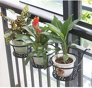 Pot de fleurs suspendu en métal noir avec support inférieur pour balcon, fenêtre, patio et plantes d'extérieur - Product Image 2