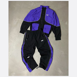 Veste coupe-vent imperméable pour homme, style streetwear, avec capuche, logo personnalisé imprimé, design léger et respirant, vêtements de sport pour la salle de sport - Product Image 1