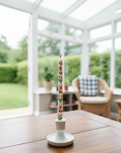 Vela Cónica de Cera de Soja Pintada a Mano con Diseño de Flor de Durazno y Base de Cerámica para Bodas y Navidad - Product Image 1