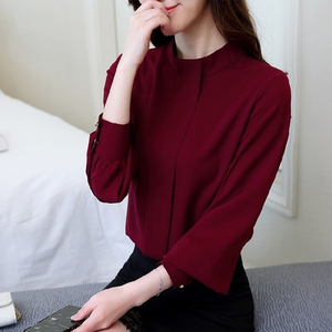 Blusa de Chifón de Manga Larga para Mujer - Camisa Elegante de Oficina con Cuello Simulado y Puños con Botones Dorados - Product Image 1