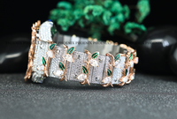 Montre à quartz de luxe avec boîtier carré glacé pour femmes et hommes, bracelet personnalisé style hip-hop, mode, résistante à l'eau 1 ATM, cadran romain, acier inoxydable