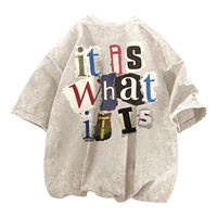 Camiseta Oversize de Hombre con Estampado 'It Is What It Is', Manga Corta, Cuello Redondo, Estilo Casual Urbano, Algodón Lavado, Diseño de Letras en la Espalda