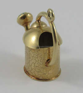 Arrosoir en laiton massif Pichet en métal poli or fait à la main de qualité exclusive Parfait pour la décoration de jardin élégante - Product Image 5