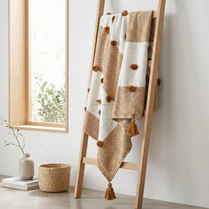 Plaid de canapé géométrique tufté de luxe en coton tissé de qualité supérieure, toucher doux, bord frangé, fabricant artisanal de textiles de maison - Product Image 1