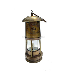 Cổ Điển Brass Davy An Toàn Đèn Bản Sao Với Dây Ngọn Lửa Bảo Vệ Cho Khai Thác Mỏ Và Hàng Hải Lịch Sử Buff - Product Image 1
