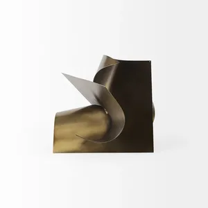 Sculpture Métallique de Luxe Faite à la Main, Collection Designer Premium pour un Style d'Intérieur Moderne et la Décoration Intérieure - Product Image 2