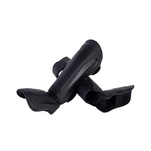 Protège-tibias en PU rouge avec fermeture auto-agrippante élastique, équipement de protection pour la boxe, unisexe pour adultes, légers, couleur unie - Product Image 2