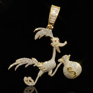Colgante de Diamantes Iced Out Roadrunner con Bolsa de Dinero, Oro Amarillo 925, Colgante de Diamantes Pavé Estilo Hip Hop con Diseño de Dibujos Animados - Product Image 1