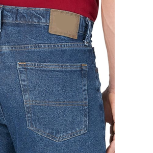 Shorts de Mezclilla Personalizados de Calidad Superior, Color Azul Medio, Algodón Tejido, Dobladillo Liso Regular, Cinco Bolsillos Estándar, Corte hasta la Rodilla - Product Image 4