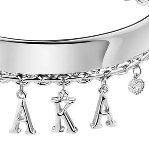 Bracelet manchette ouvert élégant argenté avec breloques lettres décoratives, accessoire de bijouterie pour femme, idéal pour mariage et soirée - Product Image 4