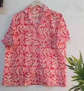 Conjunto de pijamas familiares 100% algodón estampado a mano |   Ropa de dormir a juego para adultos y niños |   Ropa de dormir de manga corta con botones - Product Image 3