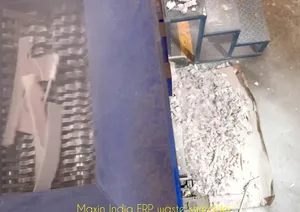 Trituradora de FRP de Doble Eje Semiautomática de Última Generación, Capacidad 500 kg/h, Máquinas Eléctricas para Triturar Plástico - Product Image 3