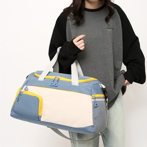 Bolsa Deportiva Unisex de Nailon, Forma Rectangular, Cierre de Cremallera, Asa Superior, Múltiples Compartimentos, Resistente al Agua, para Uso Deportivo - Product Image 3