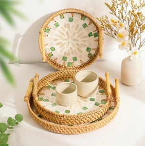 Bandeja de Servir de Ratán Tejida a Mano, Elegante y Natural, Organizador de Almacenamiento para Cocina y Hogar, Bandeja Decorativa - Product Image 1