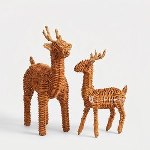 Estatua de Reno de Ratán Rústico de Lujo, Escultura de Ciervo Navideña Sostenible, Figura Decorativa para Mesa del Hogar - Product Image 1
