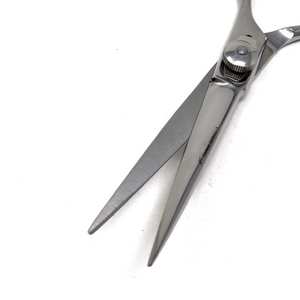 Ciseaux de barbier professionnels en acier inoxydable fins, texturisants et affûtés - Ciseaux de coiffure durables et résistants à la rouille 32 - Product Image 4