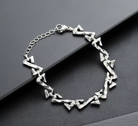 Bracelet unisexe en acier inoxydable, polyvalent, haut de gamme, tendance, simple, rétro, hip-hop, bracelet de mode, adapté aux cadeaux de vacances