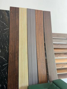 Panneau plastique à prix avantageux - Panneau mural multicouche - Panneau composite en plastique - Panneaux muraux WPC modernes pour cours commerciales - Product Image 4