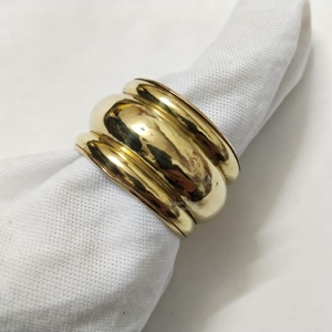 Anillos de Servilleta de Latón Rústico de Primera Calidad con Diseño Martillado para un Estilo Rústico y Elegante, Adornos para Mesa de Comedor para Fiestas, Bodas y Eventos Especiales - Product Image 3