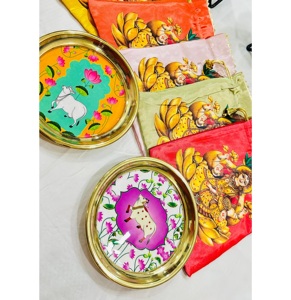 กระเป๋าผ้าซาตินพิมพ์ลายพระพิฆเนศและพระลักษมี สไตล์โบฮีเมียน สวยงาม เป็นมิตรกับสิ่งแวดล้อม ขนาด 6 นิ้ว พร้อมจานเงินเยอรมัน ชุดของขวัญสำหรับงานแต่งงานและงานขึ้นบ้านใหม่ - Product Image 2