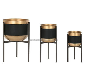 Macetero Metálico Moderno con Soporte para Decoración de Entrada, Soporte Minimalista para Macetas para Hogares Contemporáneos - Product Image 1