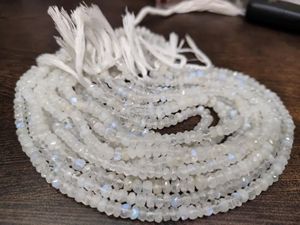 Perles facettées en pierre de lune arc-en-ciel blanche naturelle, forme rondelle, 5 à 6 mm, brin de 8 pouces de long - Product Image 2