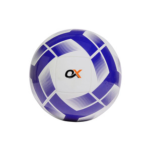 Ballon de football officiel personnalisé professionnel de haute qualité, léger, fabriqué sur mesure par Oxva Industries, pour l'extérieur - Product Image 3