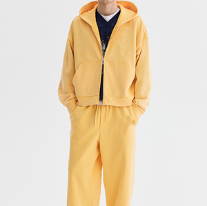 เสื้อฮู้ดดี้ผ้าเจอร์ซีย์เนื้อหนัก 360gsm คุณภาพสูง ผลิตจากโพลีเอสเตอร์/คอตตอน ผ่านกระบวนการซัก พร้อมลายปักนูนแบบพัฟพริ้นท์ สไตล์สตรีทแวร์ รับผลิตตามแบบ - Product Image 2