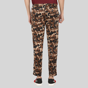 Pantalon de survêtement sportif rouge à quatre voies avec bande latérale, logo personnalisable, impression HD, lavage coloré, 100 % polyester, séchage rapide, tailles homme M/L/XL - Product Image 5