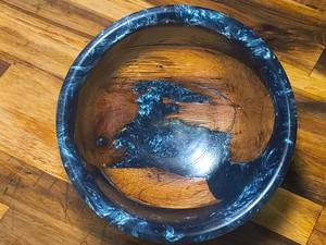 ชามเรซิ่นลายไม้สีฟ้าขาว ชามเรซิ่นและไม้แบบมีฐาน รุ่นมิดไนท์ - Product Image 4