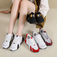 Baskets décontractées multicolores unisexes au design rétro athlétique, tige synthétique, chaussures de mode en gros